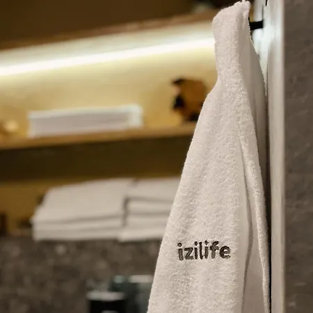 Izilife Апартаменти Ізки